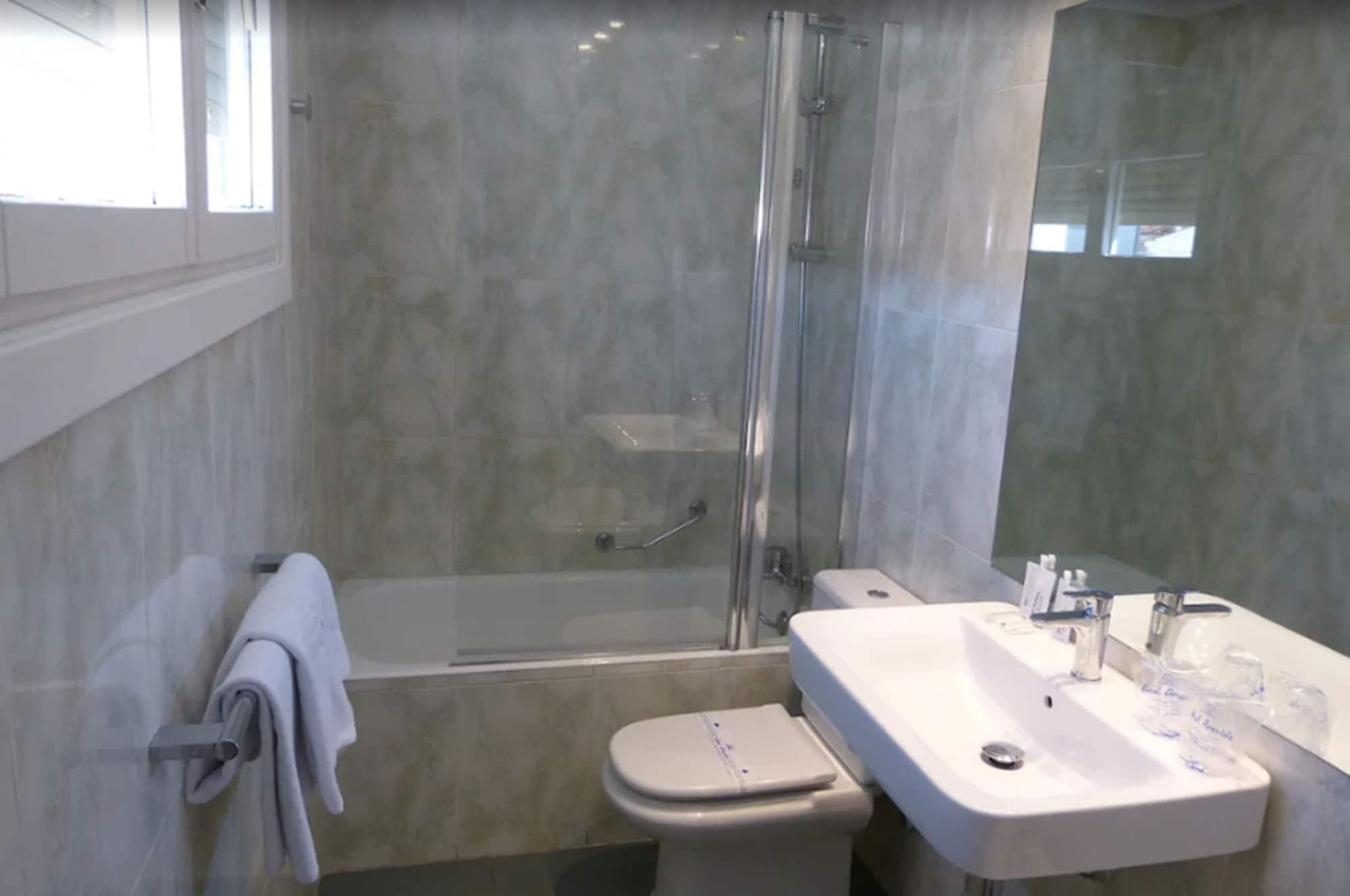 Avenida Hotel 3*